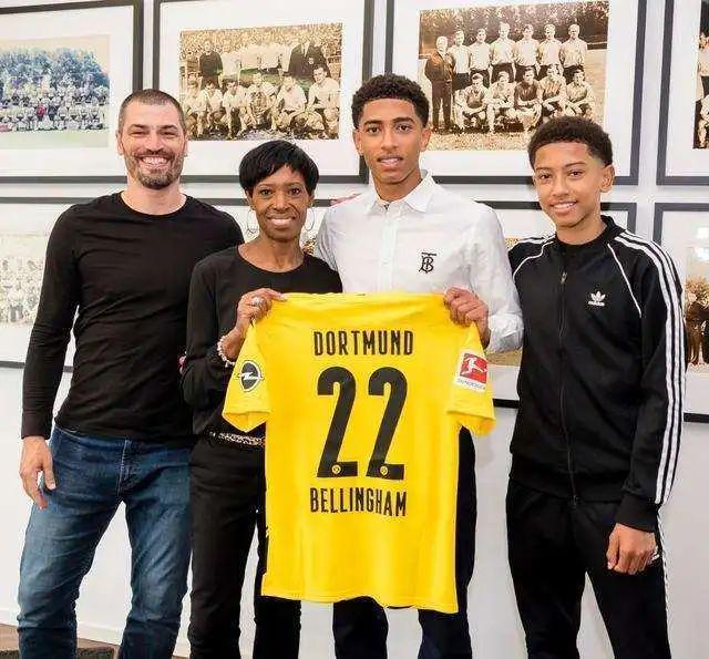 权冲突中 权冲突中