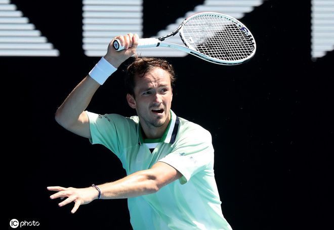 战术调整与 战术调整与