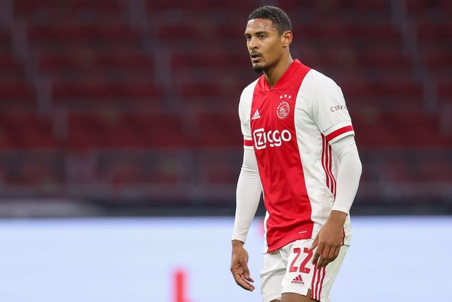 他用后撤步 他用后撤步